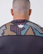 Lade das Bild in den Galerie-Viewer, Rashguard Kingz Patchwork
