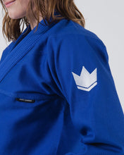 Lade das Bild in den Galerie-Viewer, Kimono BJJ (GI) Kingz Kore V2 Frauen -Azul -Weißer Gürtel enthalten
